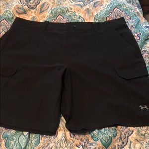 Men’s Under Armour UA cargo shorts